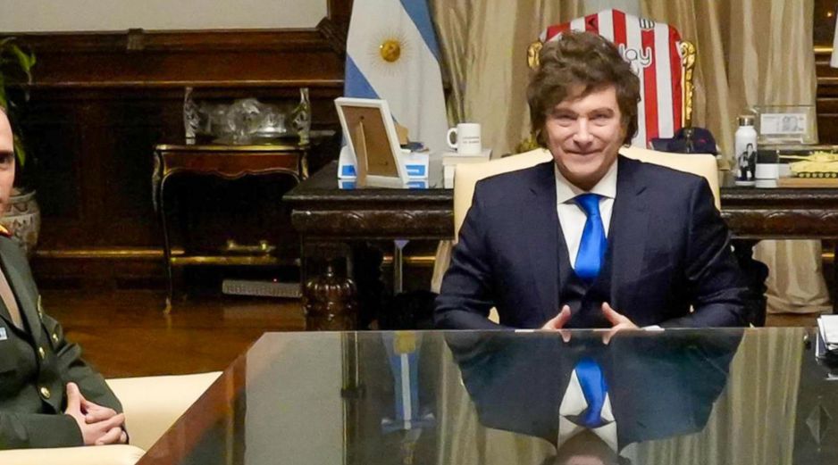 Milei también participará en la ceremonia anual de encendido de antorchas que se realiza en conmemoración de la mencionada efeméride. EFE/ Presidencia de Argentina