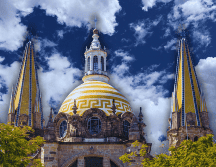 Los expertos del Servicio Meteorológico Nacional señalan quién es el verdadero responsable de la lluvia: el tamaño y la masa de la gota. ESPECIAL / CANVA