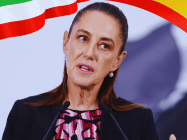 Sheinbaum revisa la agenda con el secretario de Relaciones Exteriores, Roberto Velasco. EFE / S. Gutiérrez