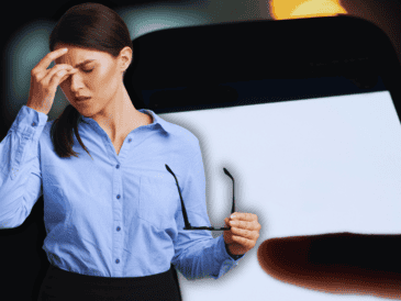 Los dispositivos electrónicos emiten luz azul de alta energía que, al impactar de forma constante en la retina, puede acelerar la degeneración de las células oculares. ESPECIAL / CANVA