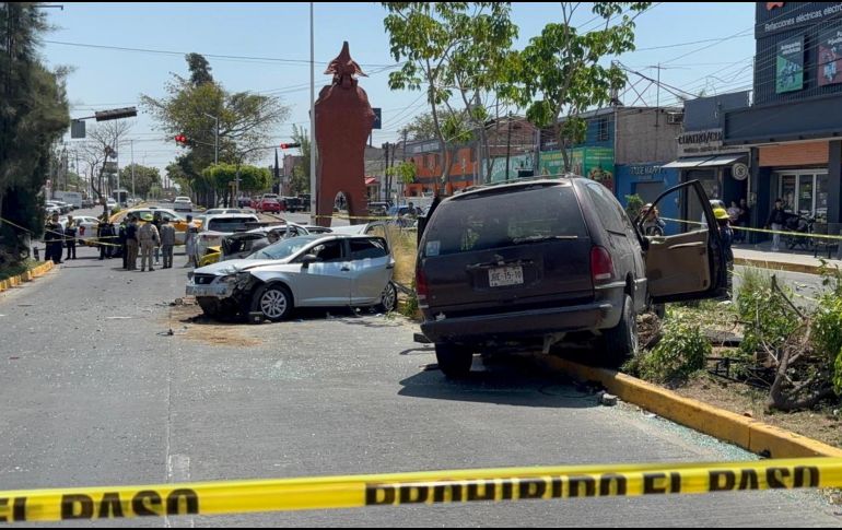 En el accidente en Tonalá, una persona perdió la vida y al menos 4 más resultaron lesionadas; una de ellas fue reportada en estado grave de salud y otras 3, en condición regular. ESPECIAL