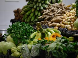 Acusan que neoliberalismo y Revolución Verde dañaron el campo, salud y ambiente, y elevaron importaciones.  EFE/ Bienvenido Velasco