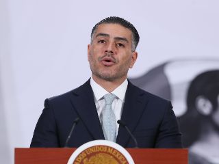 García Harfuch explicó que la operación incluyó labores de inteligencia para ubicar posibles rutas de traslado hacia el Estado de México. EFE / M. GUZMÁN