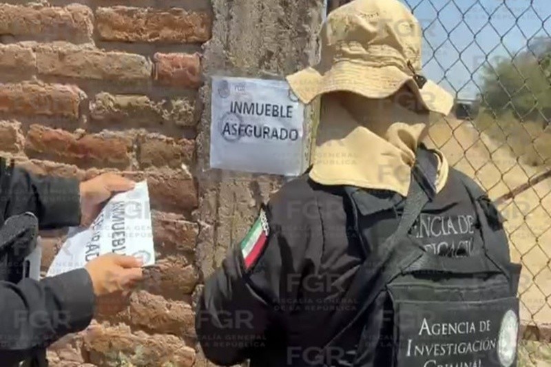&nbsp;Aseguramiento de hidrocarburo robado en un inmueble ubicado en el municipio de Tototlán. FGR