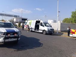 De acuerdo con el Grupo Aeroportuario del Pacífico (GAP), las vialidades de entrada y salida del aeropuerto ya quedaron despejadas alrededor de las 18:45 horas, restableciéndose la circulación para los usuarios y  el transporte. ESPECIAL