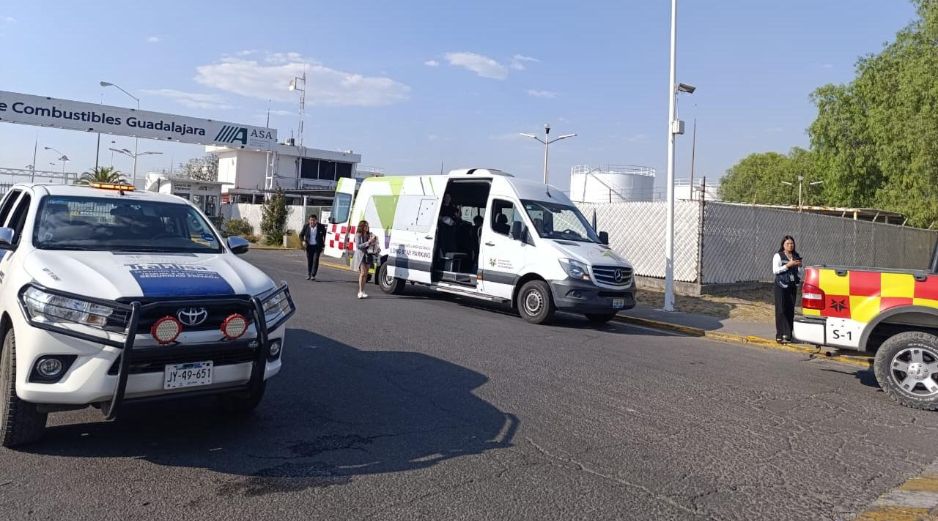 De acuerdo con el Grupo Aeroportuario del Pacífico (GAP), las vialidades de entrada y salida del aeropuerto ya quedaron despejadas alrededor de las 18:45 horas, restableciéndose la circulación para los usuarios y  el transporte. ESPECIAL