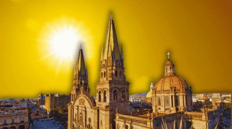 El pico máximo de temperatura en Guadalajara está pronosticado para registrarse exactamente entre las 14:00 y las 17:00 horas. ESPECIAL / CANVA