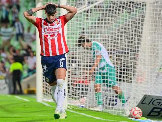 Este miércoles se cerró la segunda etapa de Alan Pulido en Chivas. IMAGO7