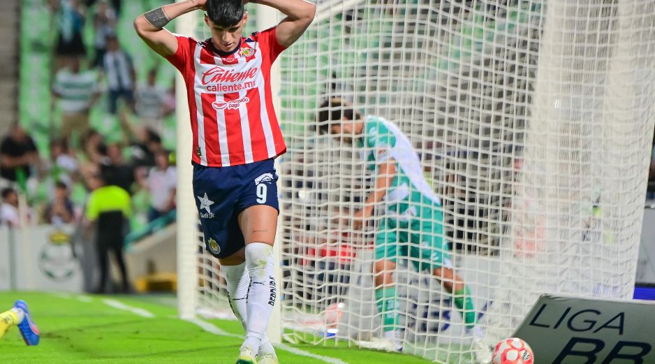 Este miércoles, se cerró la segunda etapa de Alan Pulido en Chivas. IMAGO7