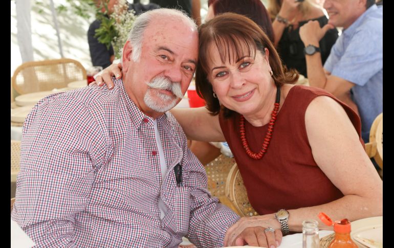 Felipe Barba y Ángela Ascencio. GENTE BIEN JALISCO / Reunión Prieto Vergara