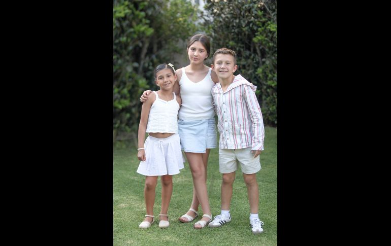 Regina Gómez Prieto, Luciana Gómez Prieto y Cristóbal Gómez Prieto. GENTE BIEN JALISCO / Revista del 17 de abril 2026