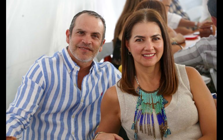 Marco García Vivanco y Paulina Hernández. GENTE BIEN JALISCO / Revista del 17 de abril 2026