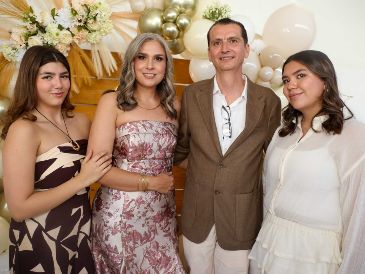 Ana Paula León, Viviana Padilla, Jorge León y María José León. GENTE BIEN JALISCO / Revista del 17 de abril 2026