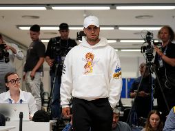 En una breve comparecencia desde la sala de prensa del RCT Barcelona-1899, Alcaraz anunció su retiro del Barcelona Open Banc Sabadell-Trofe Conde de Godo. EFE / A. García