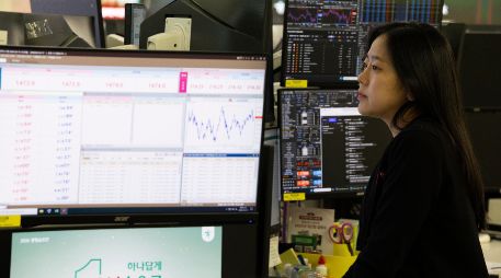 El Dow Jones fue el único indicador bursátil de la Bolsa de Nueva York que cerró a la baja. EFE/J. Heon-Kyun