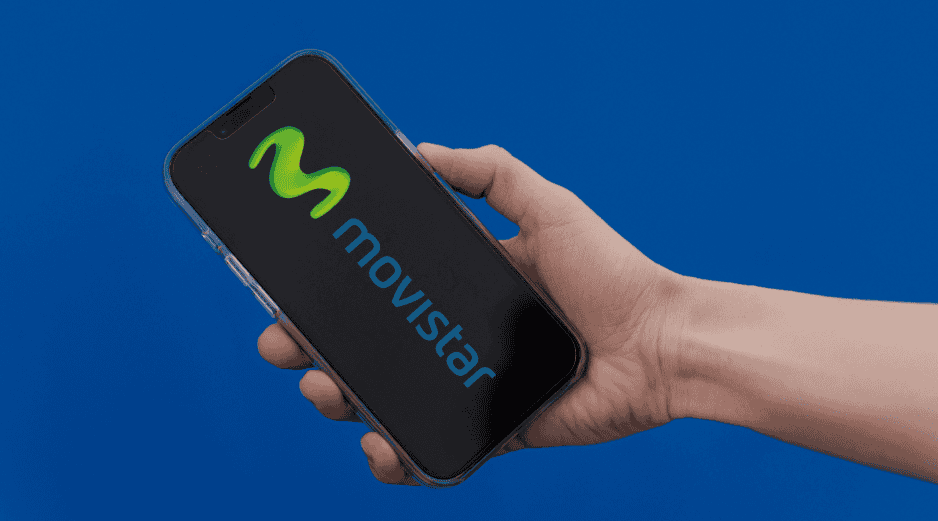 La venta de Movistar a la nueva empresa representa un cambio de era en la industria de las telecomunicaciones en México, marcando la entrada de un nuevo actor de perfil financiero y tecnológico. CANVA / ESPECIAL