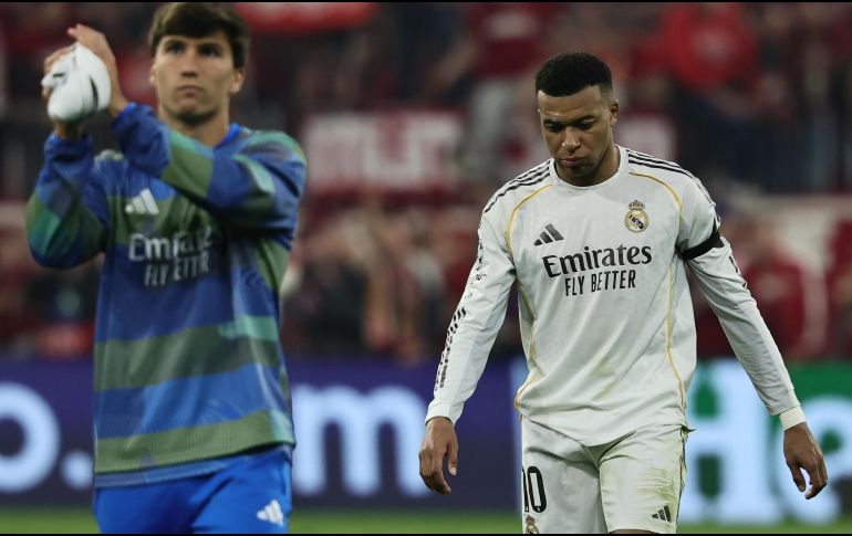 El Real Madrid volvió a estar en el centro de la conversación luego de su reciente derrota 2-1 frente al FC Bayern Munich. EFE / R. Wittek