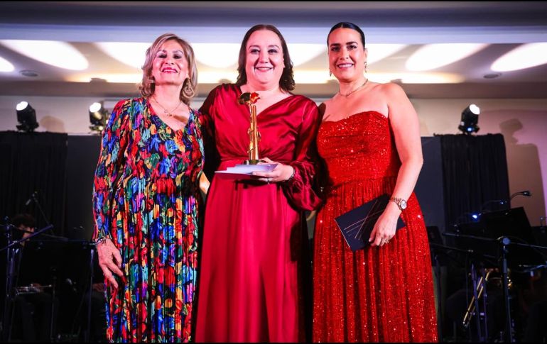 La Fundación Jaime Enrique Michel Velasco entregó los Galardones Rosas de Oro a distintas personalidades de Jalisco. EL INFORMADOR/ J. ACOSTA.