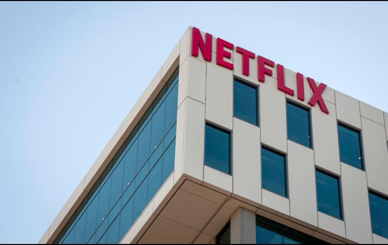 Netflix atribuyó el incremento a los recientes cambios en los precios de las suscripciones y la mejora de los ingresos publicitarios. EFE/CHRISTIAN MONTERROSA