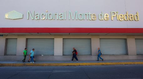 A medio año del cierre de sucursales, la disputa entre el sindicato y el patronato prolonga la incertidumbre de miles de familias. EL INFORMADOR/A. Navarro