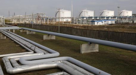 El efecto en los precios del petróleo tras la reapertura total del estrecho de Ormuz. EFE / T. ZENKOVICH