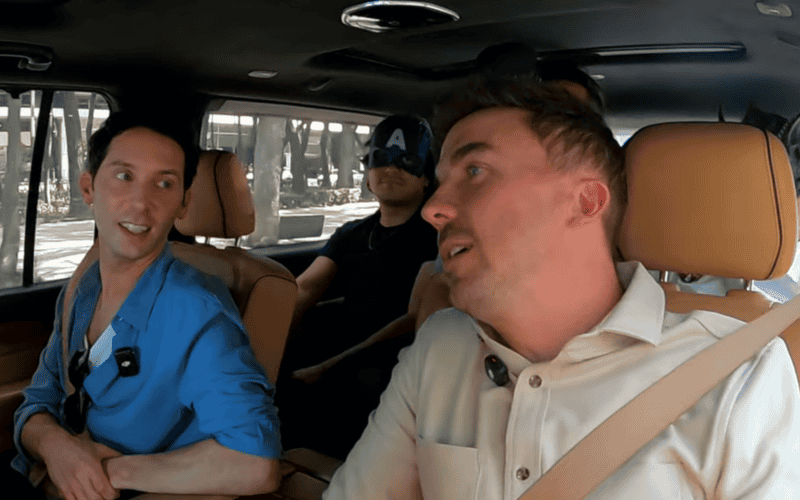 &nbsp;YOUTBE/PelucheEn ElEstuche