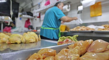 La Profeco recordó que los consumidores pueden checar en la plataforma Quién es Quién en los Precios los costos de cada producto de la canasta básica. EL INFORMADOR/ARCHIVO