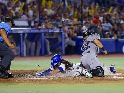Hamilton anotó la quinta carrera en bola ocupada, en una de las acciones mas emocionantes del juego. CORTESÍA/Charros de Jalisco
