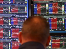 El balance del primer trimestre del año se ubicó en una minusvalía acumulada de 110 mil 596 millones de pesos en los ahorros pensionarios. EFE/S. Yenesel