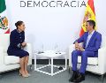 Sheinbaum y Pedro Sánchez en el encuentro bilateral entre México y España en el marco del IV Cumbre en Defensa de la Democracia celebrado en Barcelona. EFE / /Pool Moncloa Fernando Calvo
