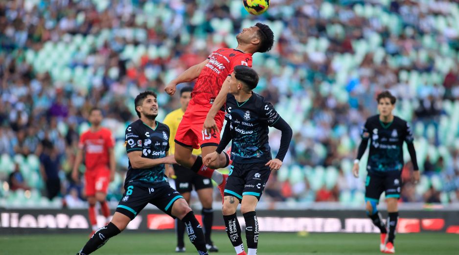 El Estadio TSM de Torreón no solo albergará el domingo un partido de futbol; será el escenario de un funeral simbólico y el cierre de un ciclo empresarial que cambió la historia moderna de Santos y Atlas. IMAGO7