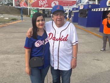 La fe se mantiene intacta entre la afición de los Charros de Jalisco. EL INFORMADOR/ A. GARCÍA.