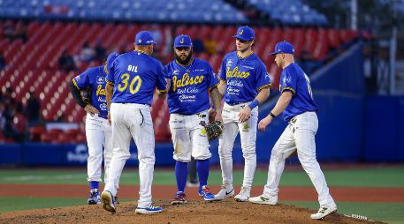 Luis Iván “Shocker” Rodríguez, habitualmente confiable, tuvo una salida irreconocible al permitir nueve carreras en tres entradas y un tercio de labor. CORTESÍA/ CHARROS DE JALISCO.