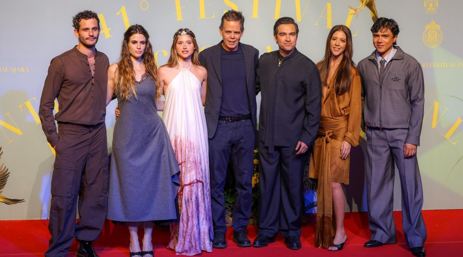 La cita incluyó una alfombra roja y la proyección de sus dos primeros episodios en la Sala Guillermo del Toro de la Cineteca FICG. EL INFORMADOR/ A. NAVARRO.