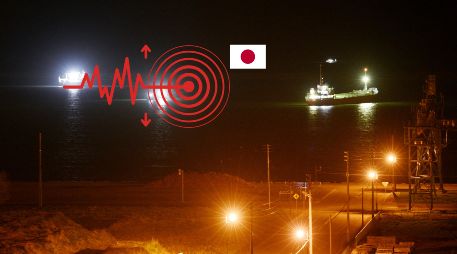 Barcos en el puerto Tokachi Port tras el sismo de esta mañana en Japón.  EFE / EPA / JIJI PRESS JAPAN