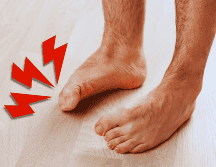 Descubre cómo una simple revisión en casa puede cambiar tu calidad de vida y evitar complicaciones médicas futuras por pie plano. ESPECIAL / CANVA