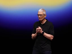 Tim Cook se unió a Apple en 1998 y se convirtió en su CEO en 2011. EFE/J. Mabanglo