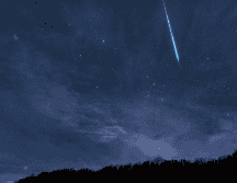 La lluvia de meteoros Líridas 2026, que iluminará fugazmente el paisaje con destellos de luz. UNSPLASH.