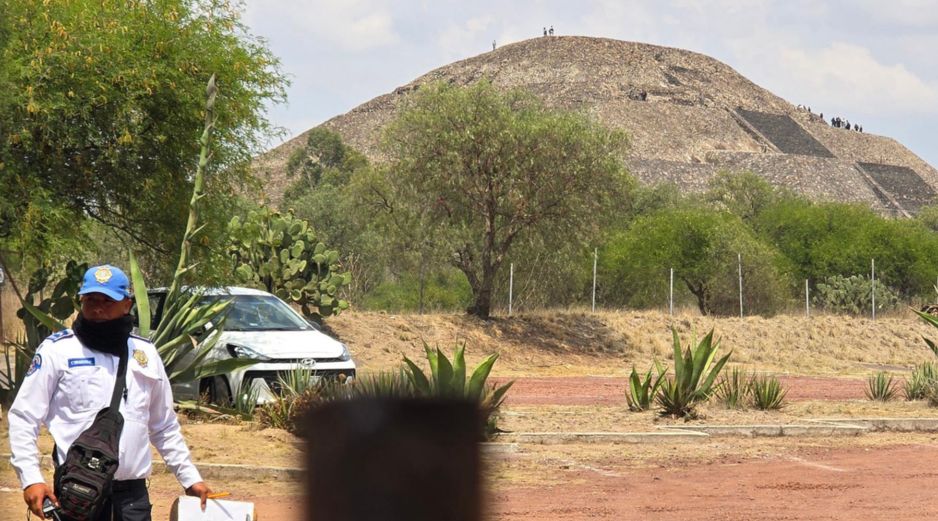 Como parte de las recomendaciones emitidas tras el ataque, se pidió a las personas que se encontraban cerca del lugar comunicarse con familiares y amigos para informar sobre su situación. EFE / M. Hartz