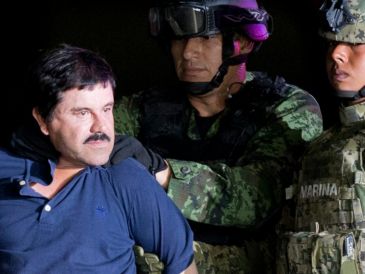 "El Chapo" Guzmán ha denunciado ser víctima de malos tratos, incomunicación y falta de alimentación apropiada en la cárcel de Estados Unidos donde cumple condena. AP/ARCHIVO