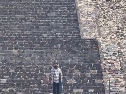 Fotografía tomada de Rastreo de Redes que muestra al autor de un tiroteo que dejó este lunes al menos dos muertos y 13 extranjeros lesionados en la zona arqueológica de Teotihuacán. EFE