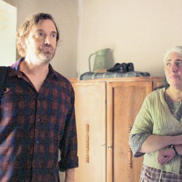 Jonathan Capdevielle y Martha Claudia Moreno, en una escena de la cinta. ESPECIAL