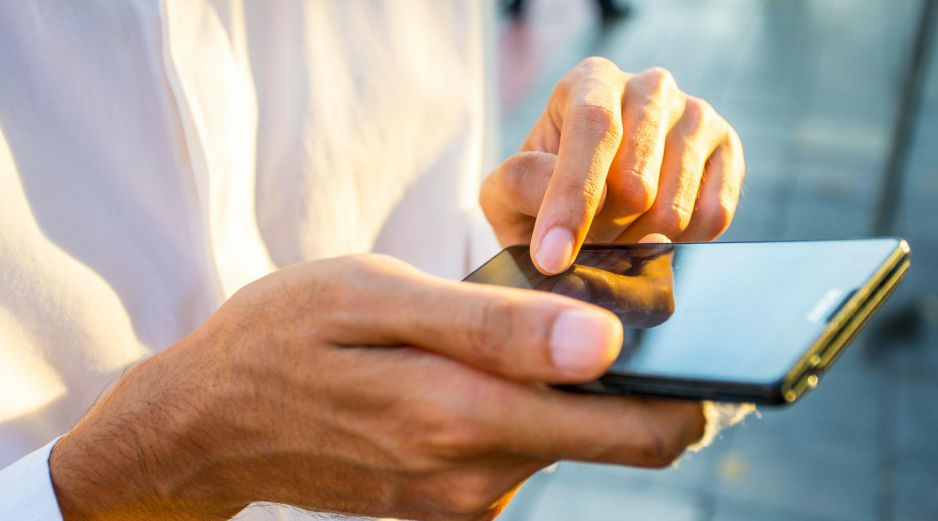 Existen algunas herramientas en tu celular para impedir llamadas de desconocidos. UNSPLASH / S. YAMKASIKORN