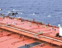 Fuerzas de Estados Unidos interceptaron y abordaron el buque cisterna M/T Tifani, sancionado y vinculado a Irán en la zona del Indopacífico. EFE/Departamento de Guerra de EU