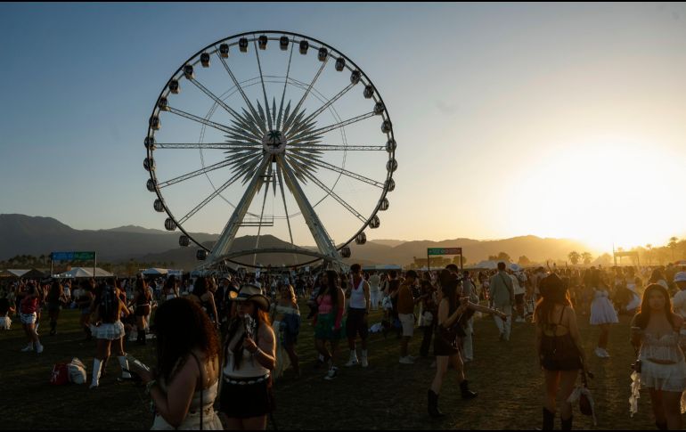 La experiencia real en este festival dista mucho de la perfección proyectada en redes sociales. EFE/C. Torres