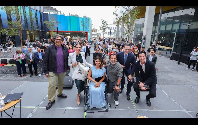 Contó con la participación de funcionarios públicos y representantes de la industria creativa, quienes impulsaron por años el reconocimiento de la llamada economía naranja en la entidad. CORTESÍA