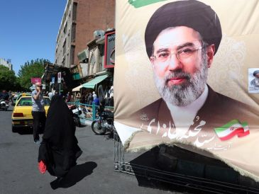 Teherán reiteró este miércoles que no acudirá a nuevas rondas de diálogo mientras persista el bloqueo naval de sus puertos. EFE/EPA/A. Taherkenareh