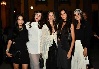 Georgina Hernández, Ale Alarcón, Majo Hernández, Denisse de Alba, Vivian Saad. GENTE BIEN JALISCO / Revista del 24 de abril 2026