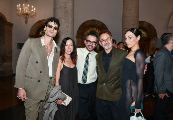 Alosian Vivancos, Alejandra Caro, Manolo Caro, Rodarte Miguel y Natalia Solián. GENTE BIEN JALISCO / Revista del 24 de abril 2026