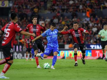 Atlas y Tigres dejan en suspenso su clasificación y se jugarán todo en la última jornada. EL INFORMADOR/ A. NAVARRO.